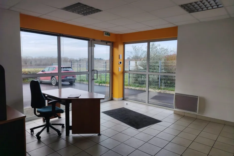 Immobilier Professionnel à louer Le Pallet, Clisson, Passio Immo