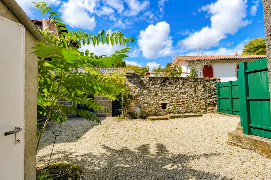 Appartement T5 avec cour, Clisson, Passio Immo