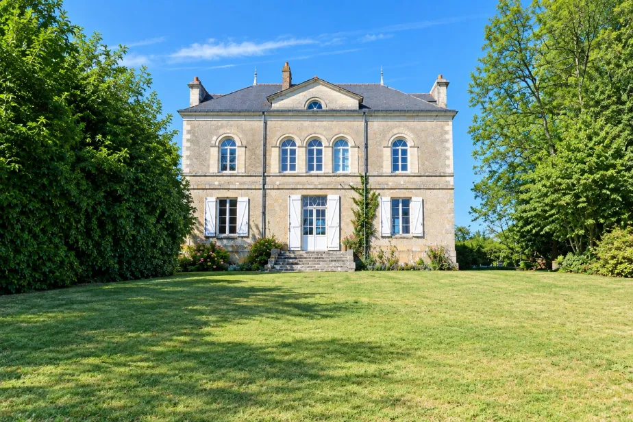 Propriété d'exception, Clisson, Passio Immo