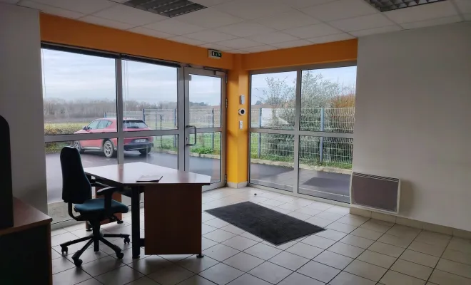 Immobilier Professionnel à louer Le Pallet, Clisson, Passio Immo